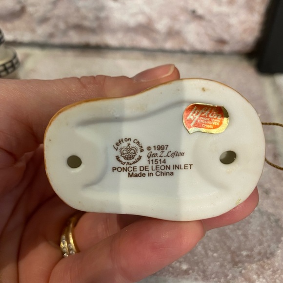 Lefton Boston Lighthouse and Ponce De Leon Lighthouse Ornaments - Picture 6 of 7